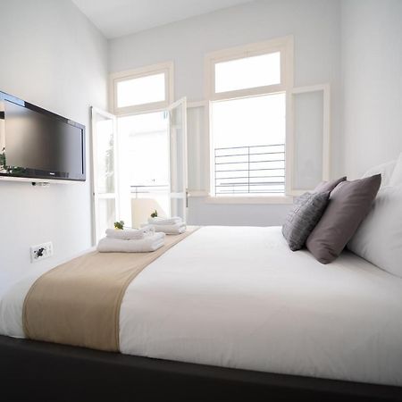 Yalarent Boutique Apartments In Jaffa'S Flea Market Тель-Авив Экстерьер фото